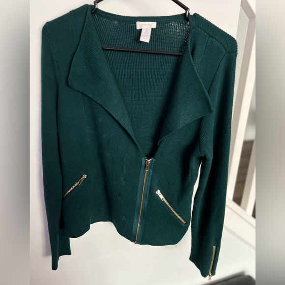 Chio’s Sweater - Picture 1 of 5